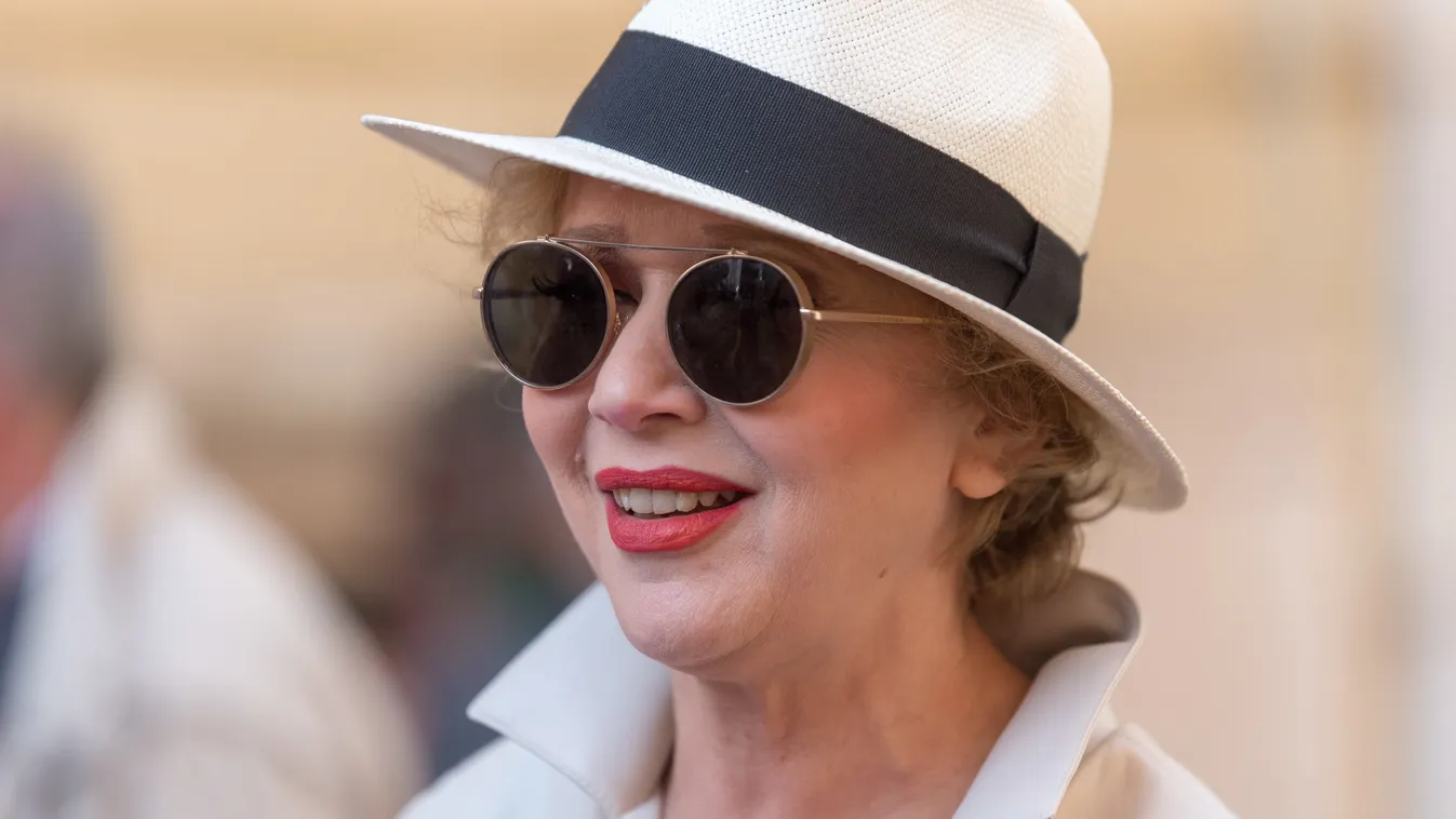 Eszenyi Enikő megtette azt, amire a botránya óta nem volt példa