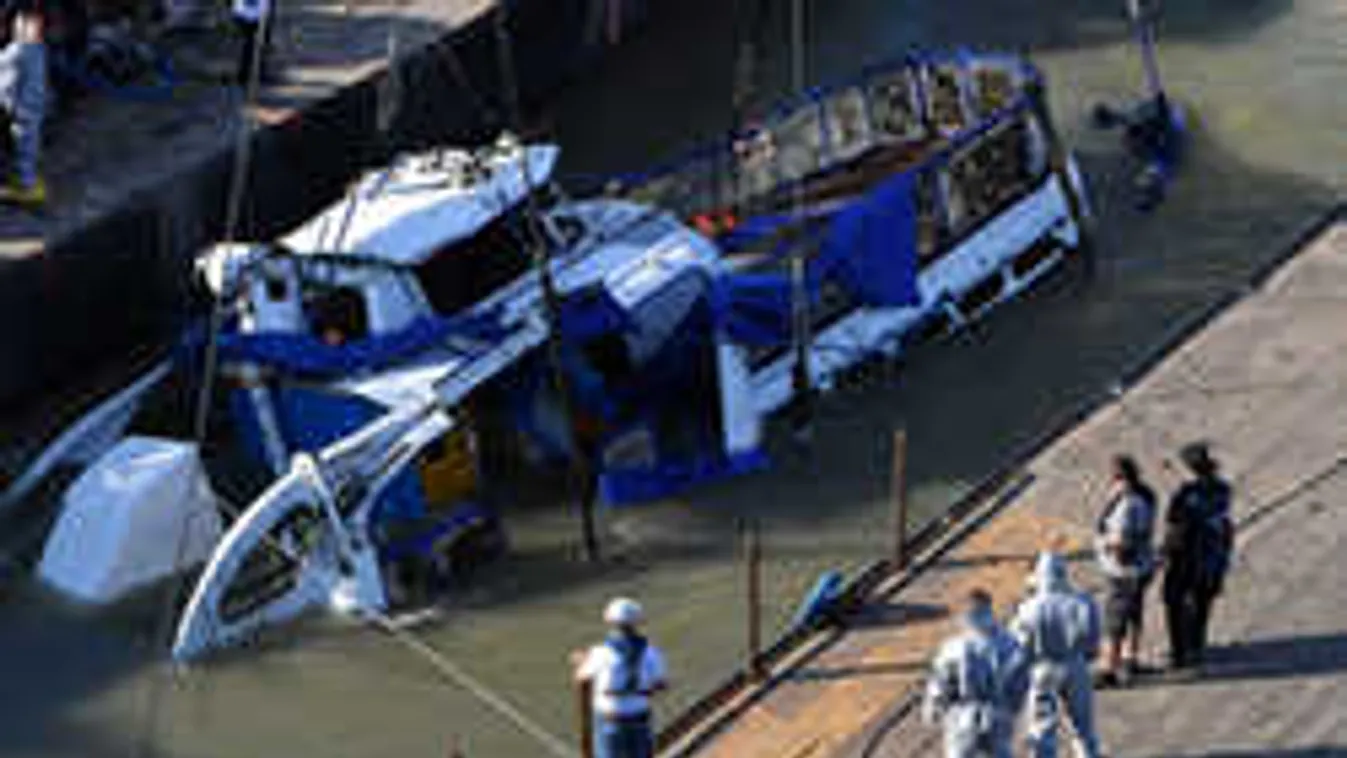 Megszólalt a búvár, aki a holttesteket vágta ki a Hableány roncsából