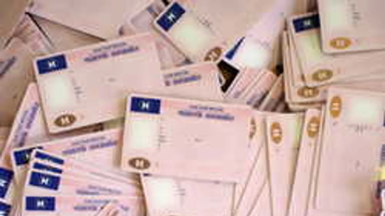 Vége a találgatásoknak: kiderült, mi lesz a nyugdíjasok jogosítványával