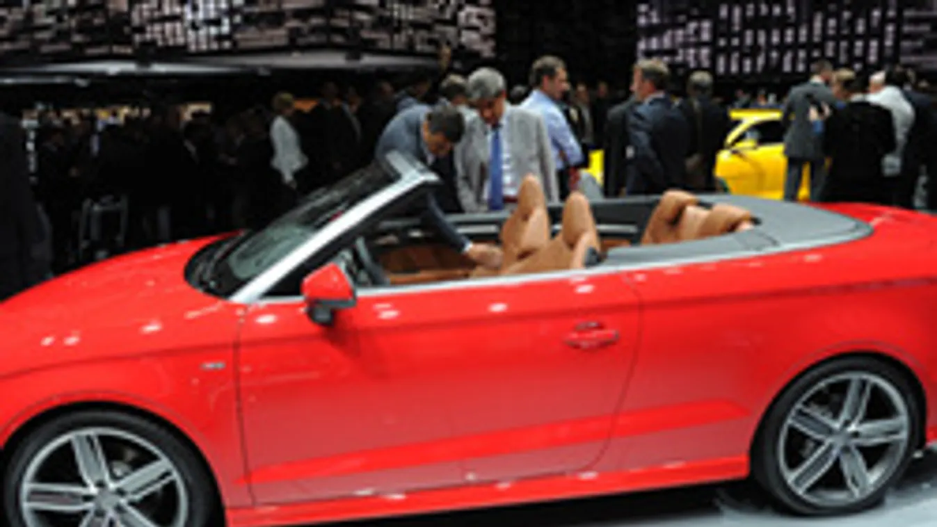 300 ezerbe fájt a vacsora