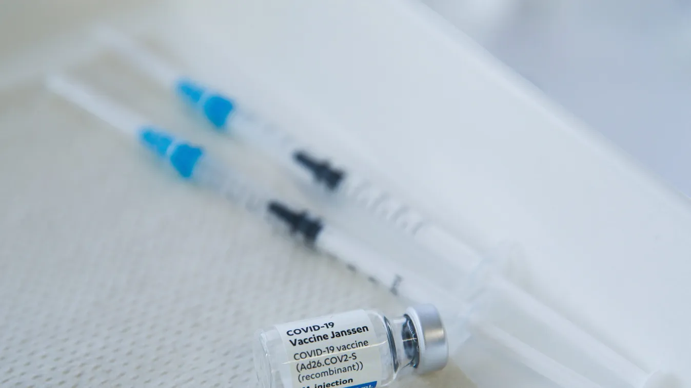 Nocebo hatás: a koronavírus-vakcina mellékhatásainak többségét csak bemagyarázzuk magunknak