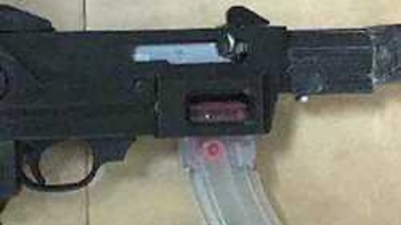 Új veszély! Több műanyag fegyvert is találtak Svédországban