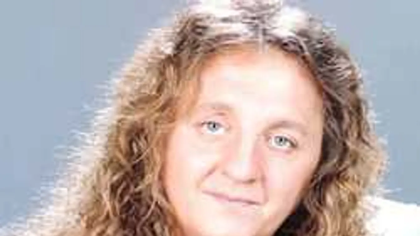 Sosem látott fotóval, és saját verssel üzen fia Zámbó Jimmynek