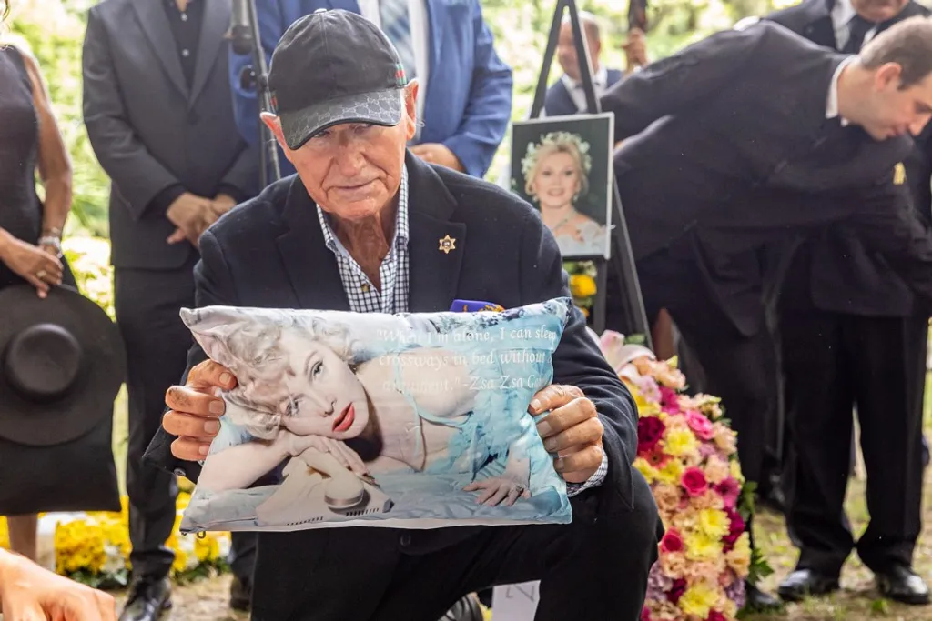 20210713_Gabor_ZsaZsa_Magyarorszagi_temetese_MG_RP 00079_