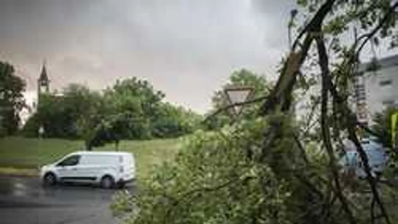 Kiadták a riasztást: Ezekbe a megyékbe csap le a pusztító vihar