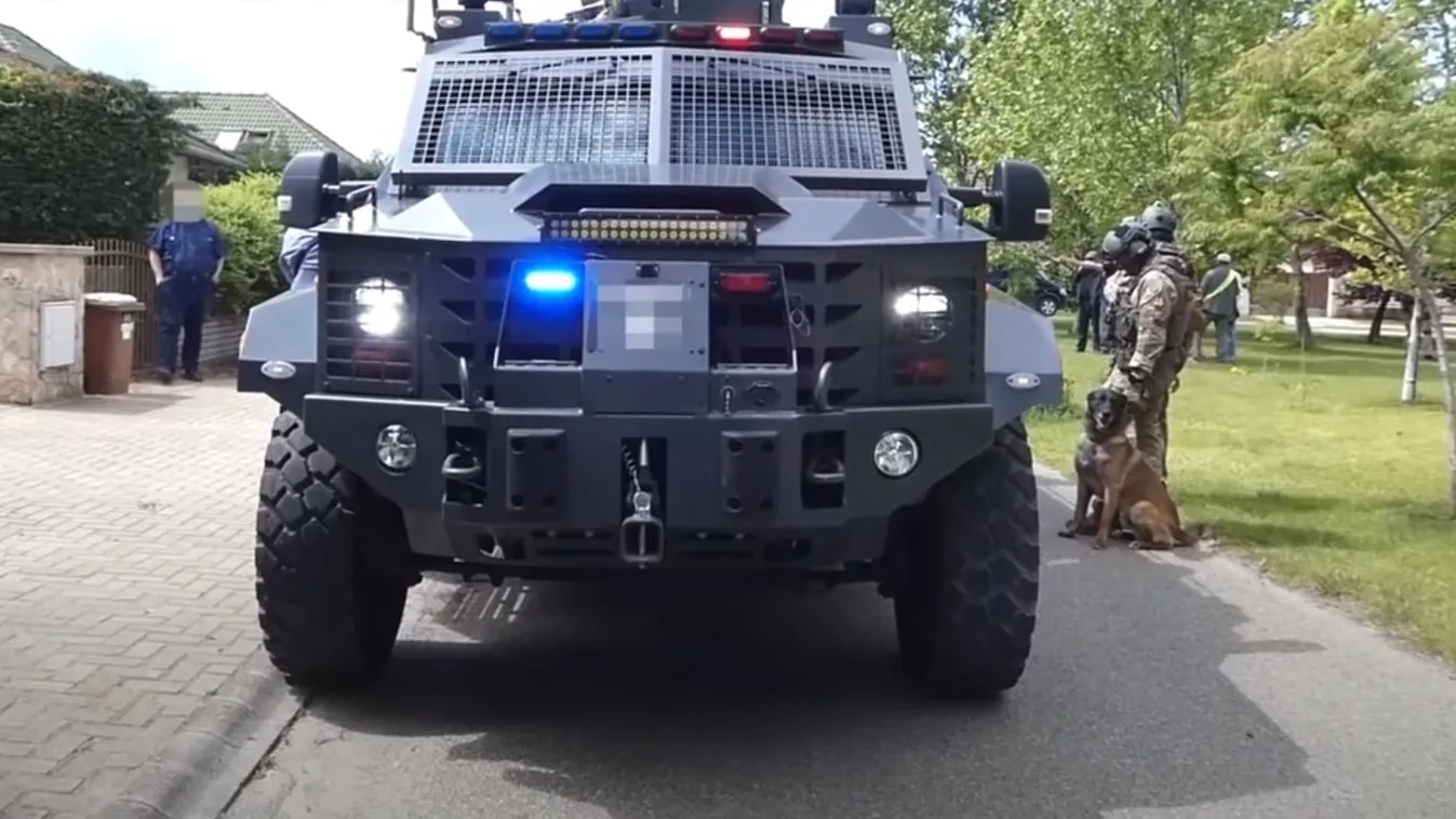 Újra nagy erőkkel vonult ki Kecskemétre a TEK