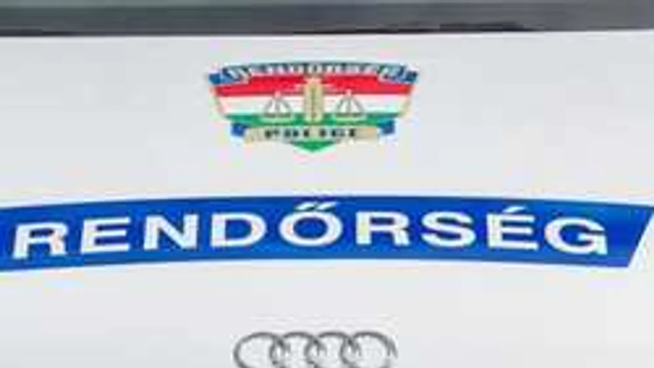 Bicikliző fiatalok találtak rá az alsónadrágra vetkőztetett, meggyilkolt férfira