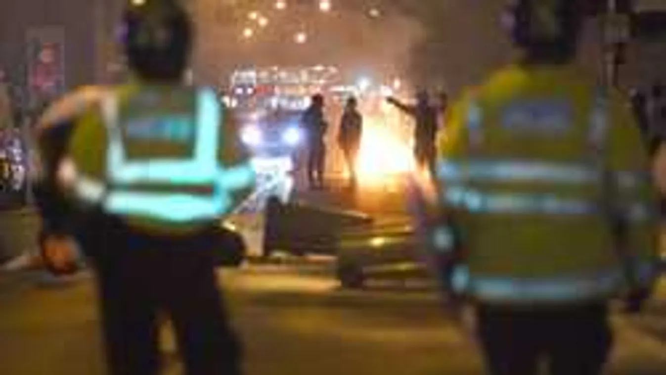 Erőszak Londonban, rendőrök is megsérültek