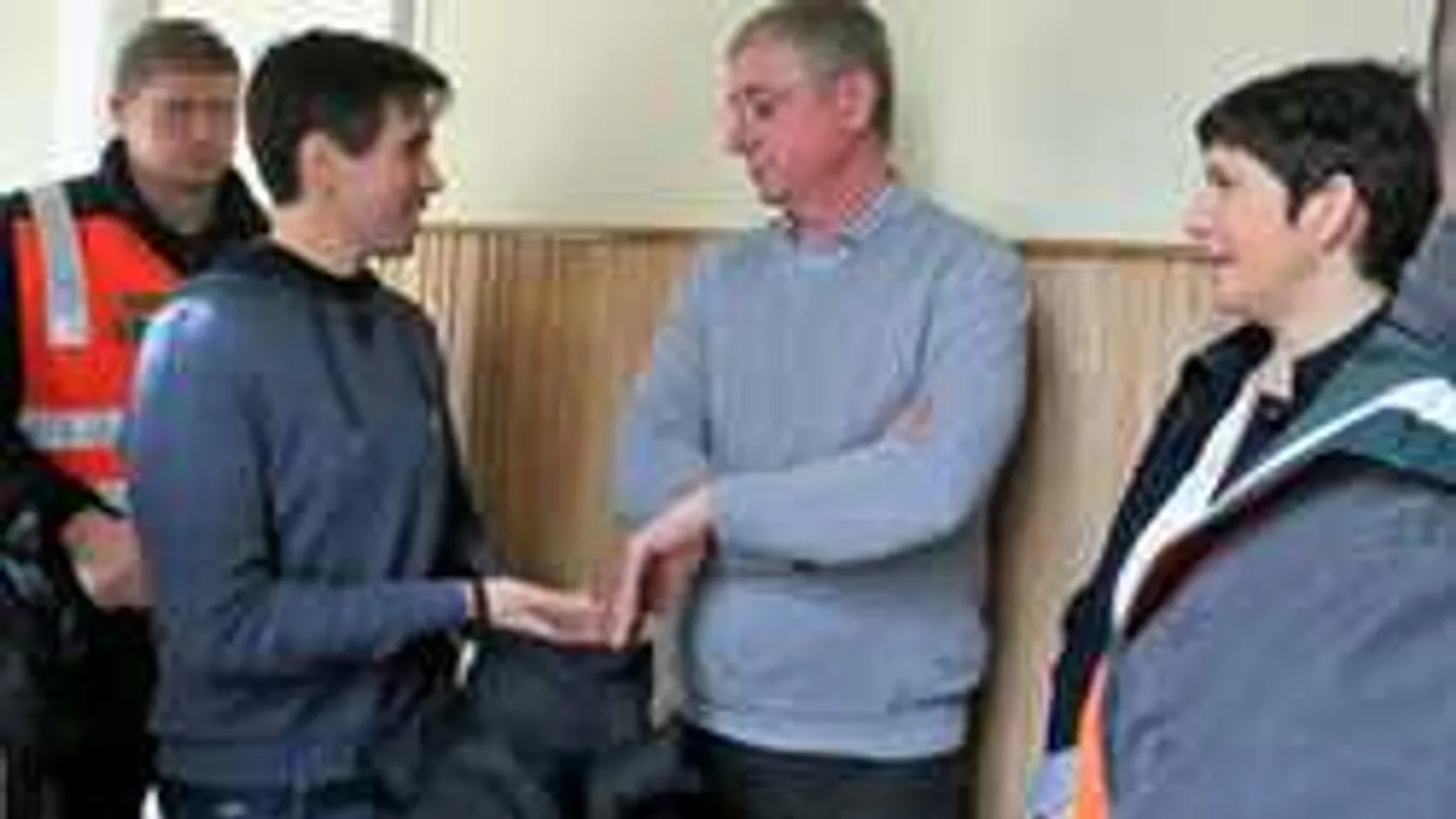 Gyurcsányék falaznak Czeglédy Csabának