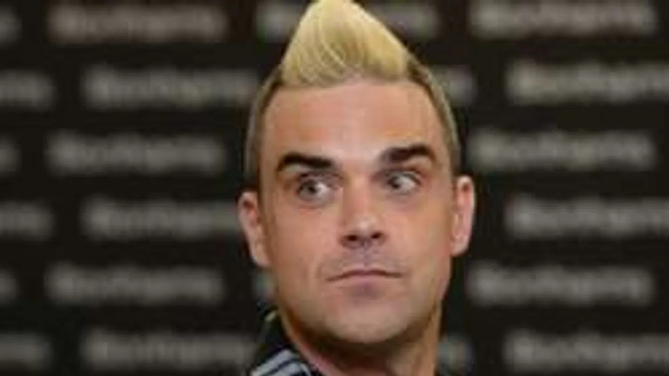 Teljesen pucérra vetkőzött az angliai szívtipró