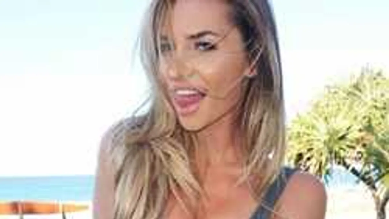 Mocskos fotó került elő a peckes mellű, pucér álomnőről