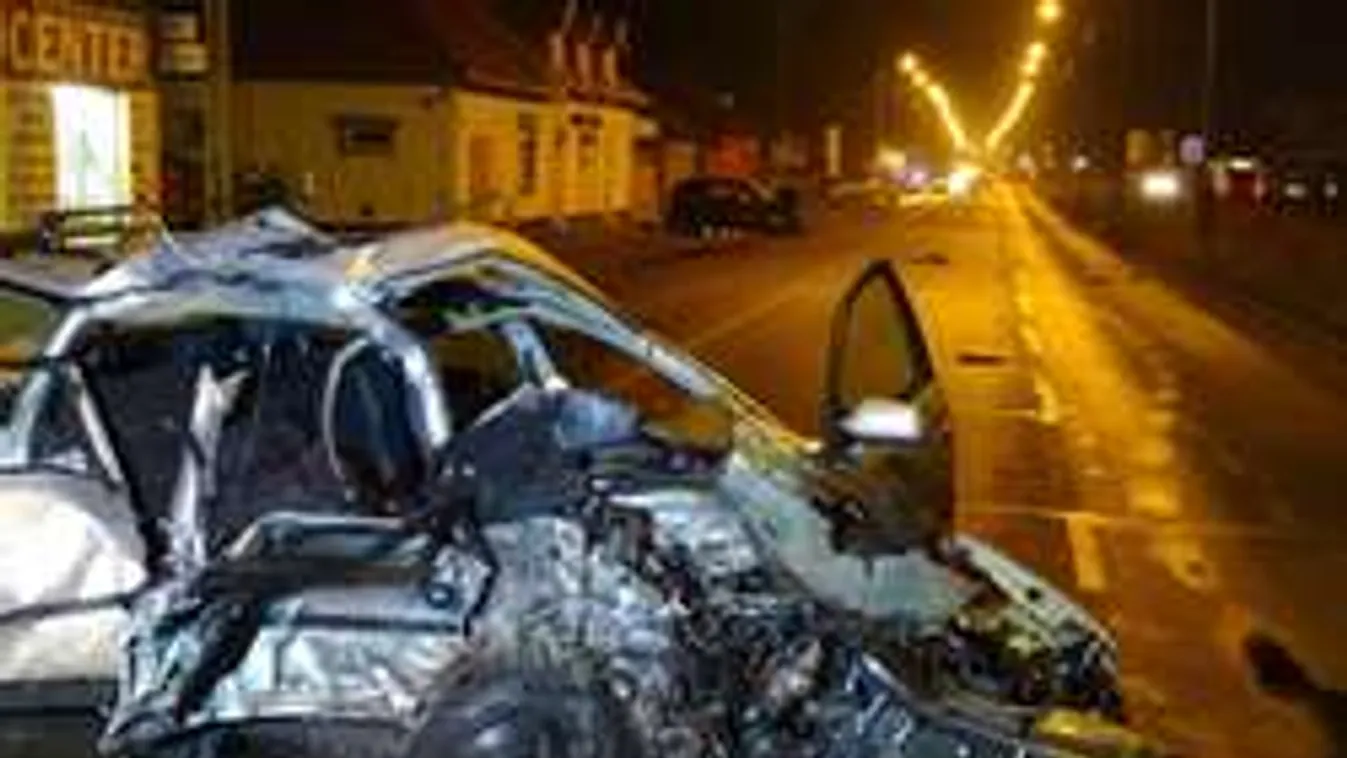 Sokkoló fotók a hétvégi horrorbalesetekről!