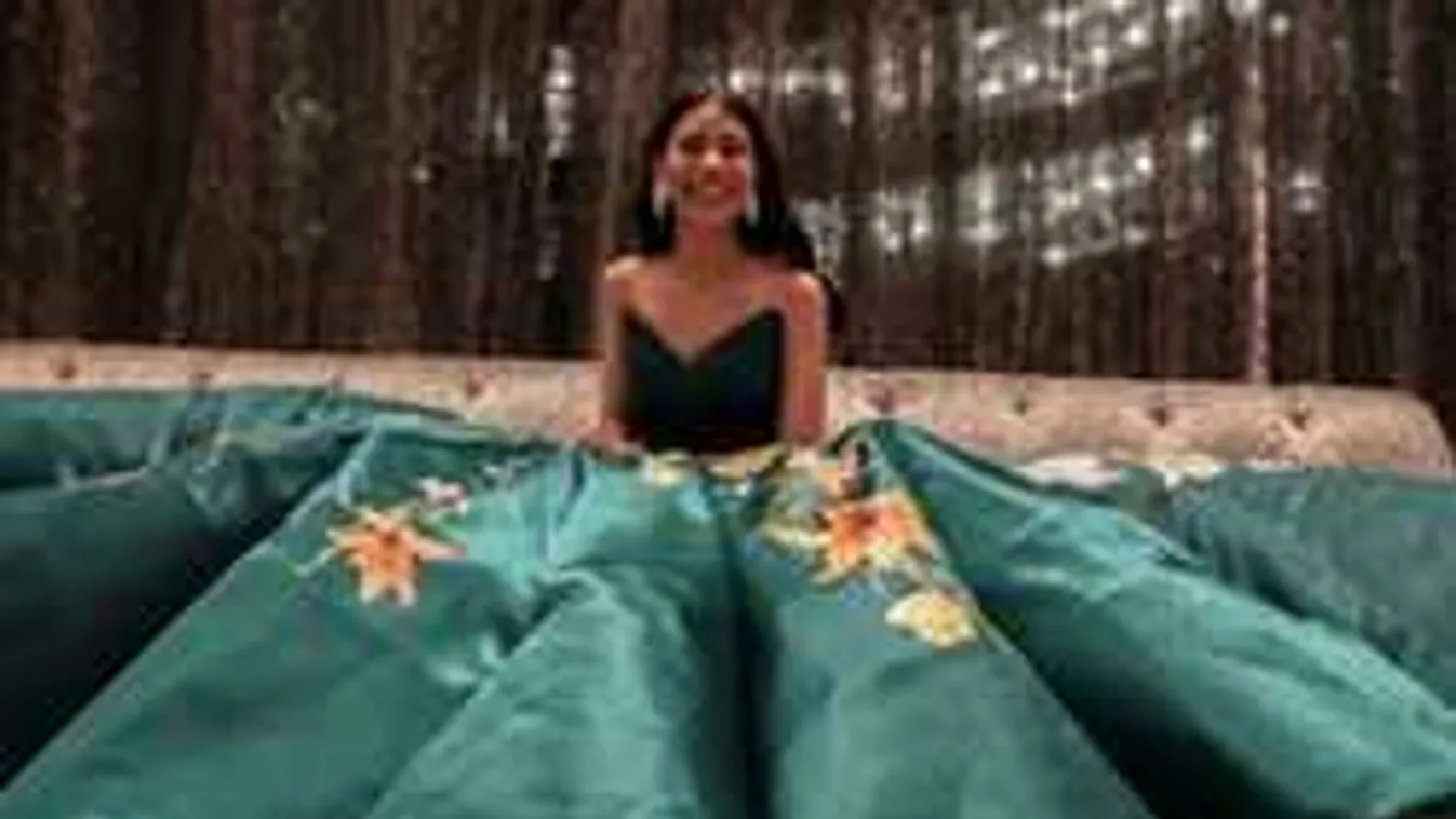 Felrobbantotta az internetet ez a fiatal, gimnazista lány!