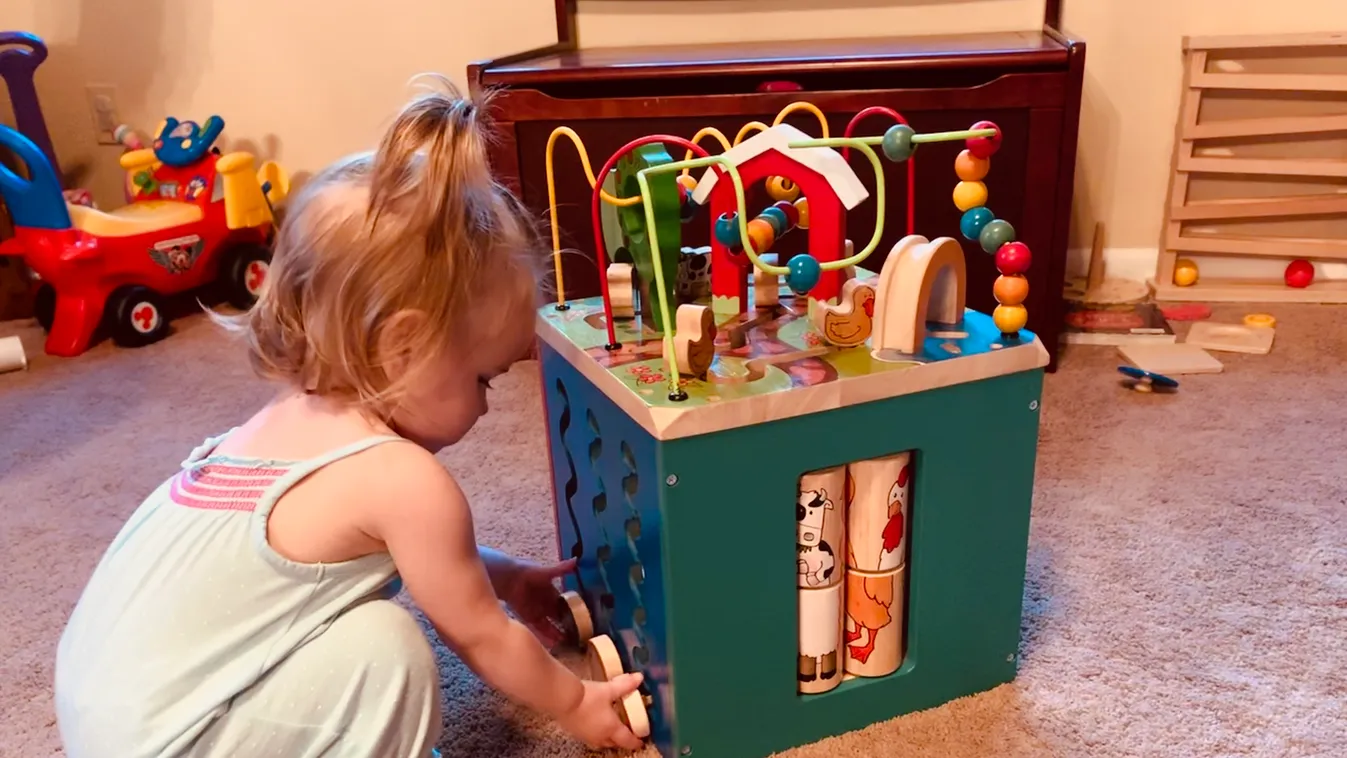 A járvány alatt született babák agyi fejlődése mérhetően lassabb