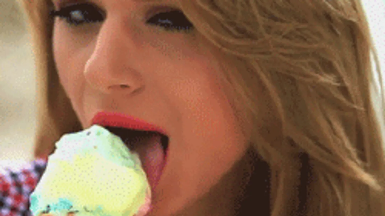 Lüktető nyelve minden vágyad rabul ejti! Kéjre hív az orál