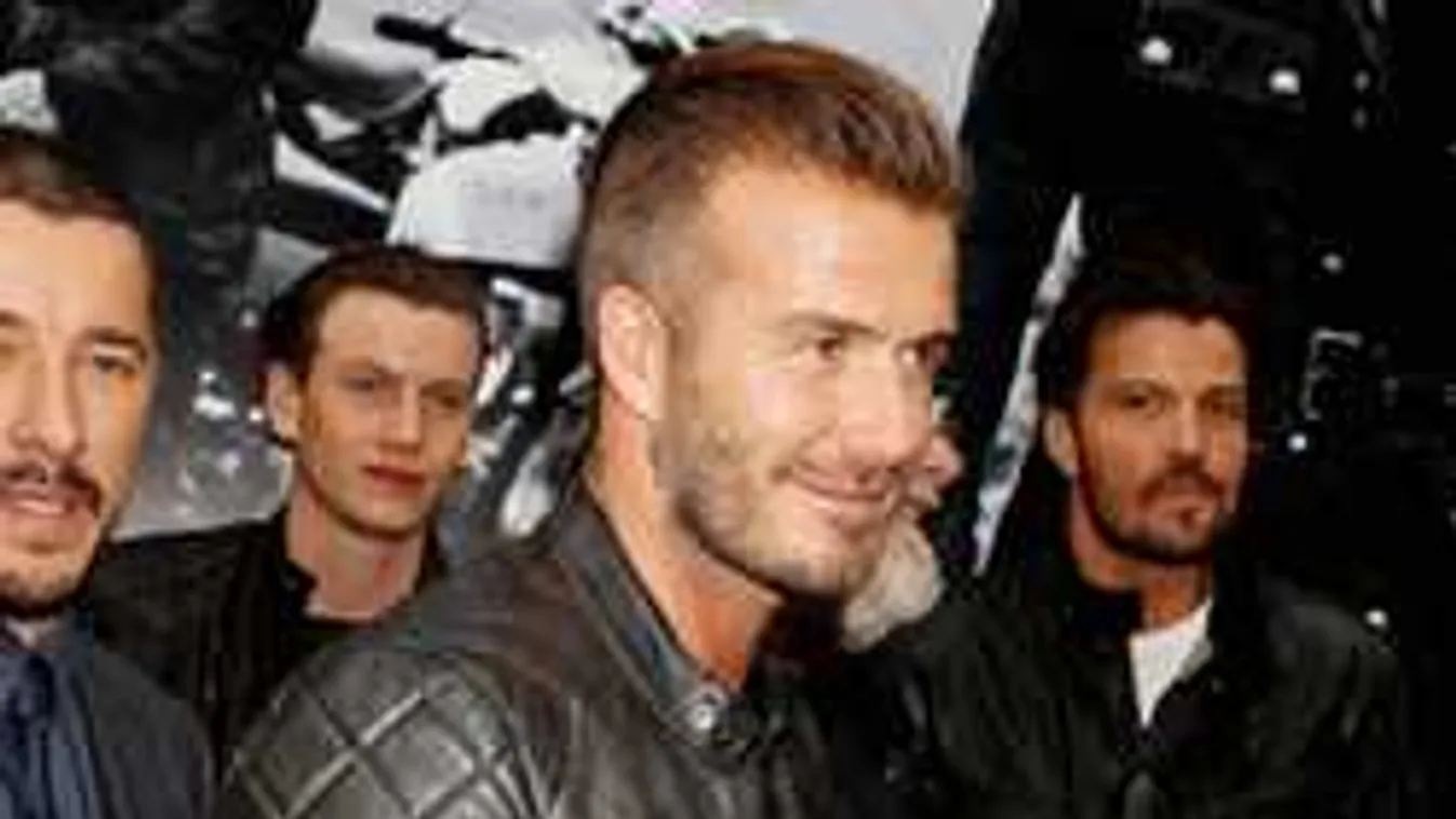 Mit szól ehhez Victoria? Formás popsik közt kapták le David Beckhamet