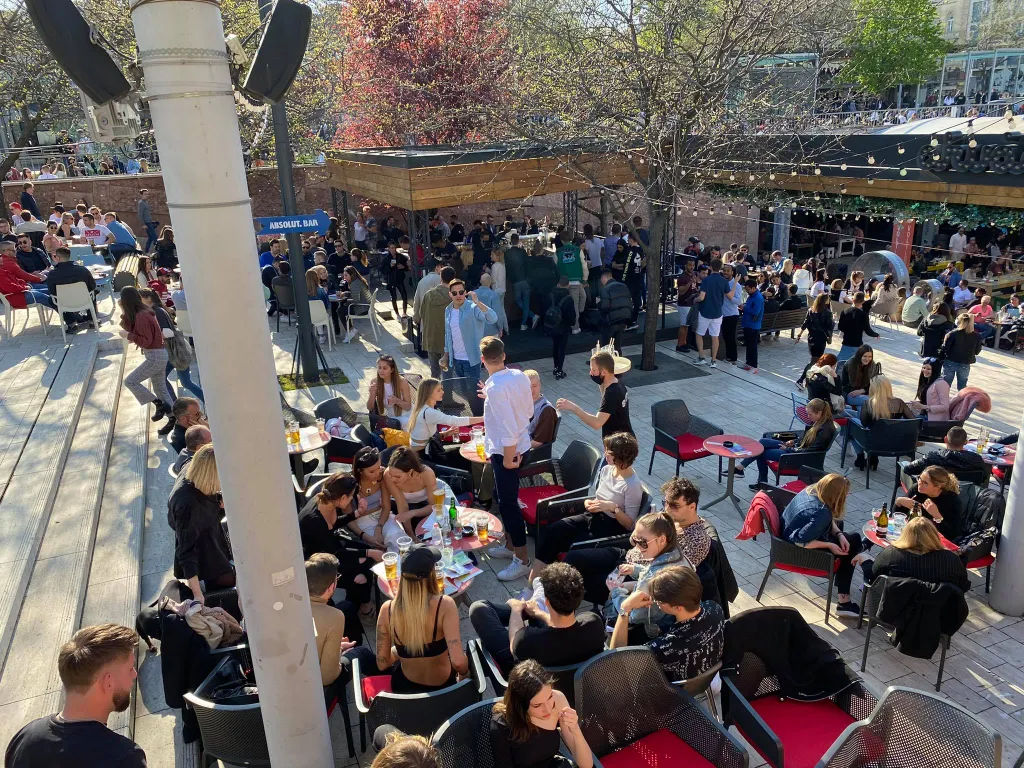 176854873_366625878020621_9119272037306848636_n