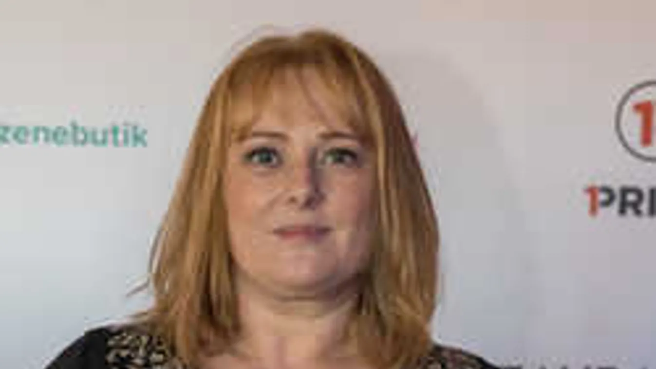 Kamerák előtt üvöltözött Cseke Katinka: Mindenki hagyjon békén!