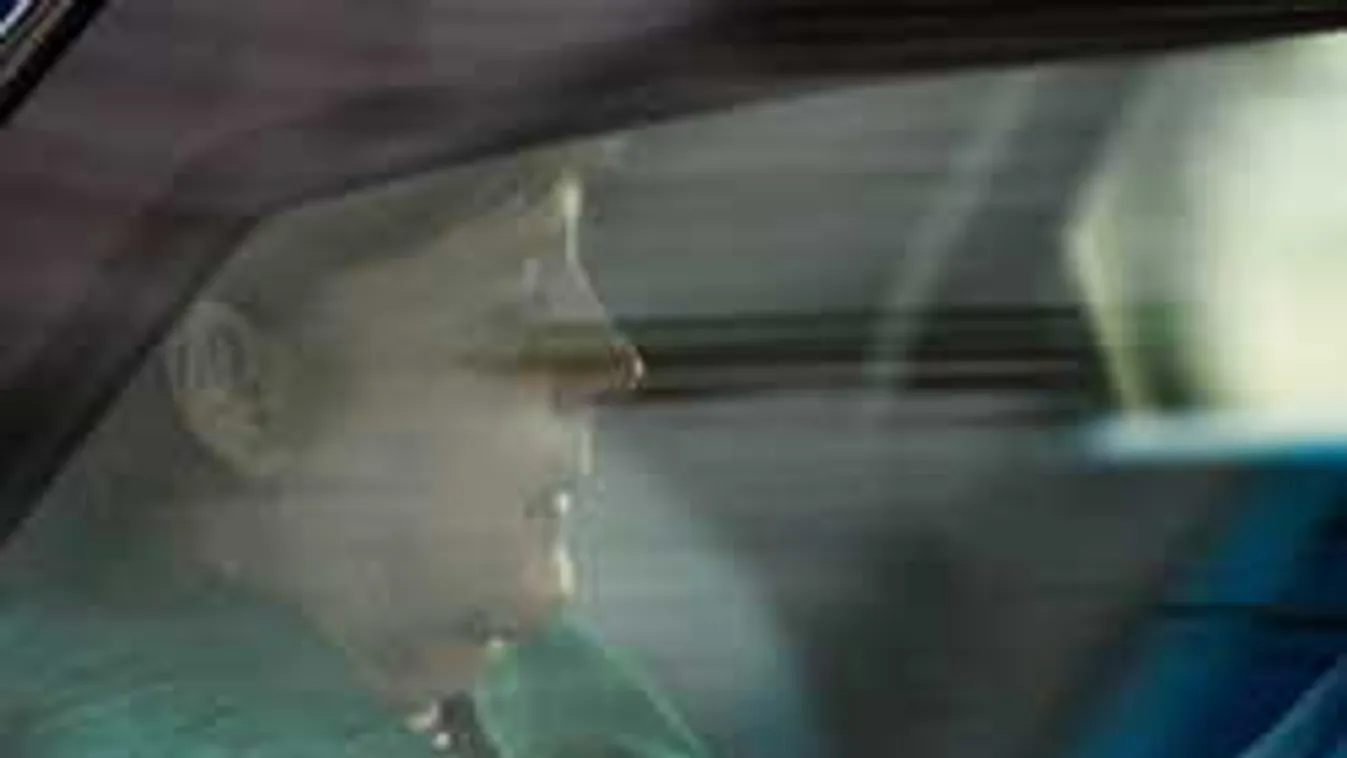 Úgy viselkedett Angela Merkel, mint egy sértődött kisgyerek