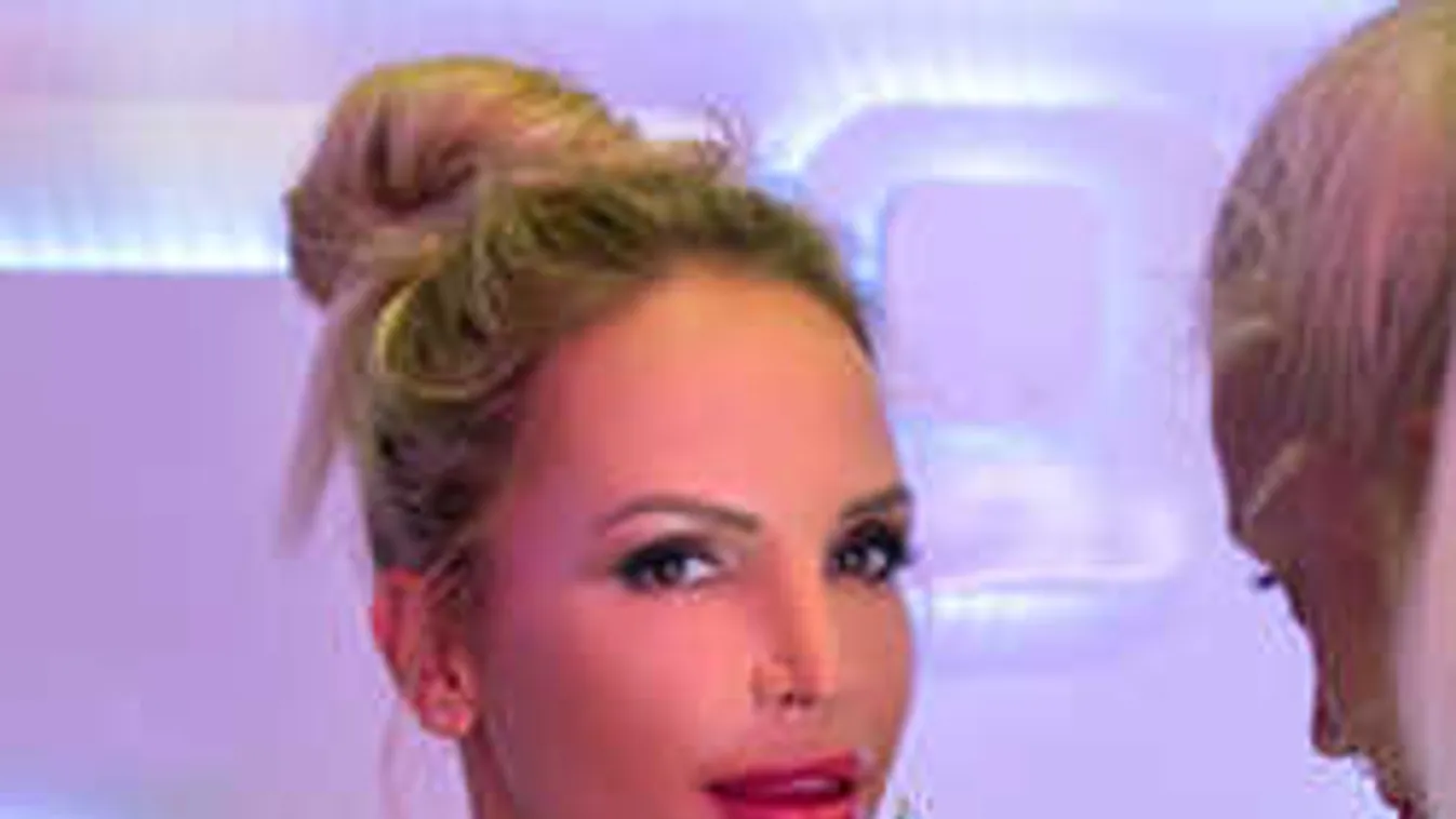 Szuperszexi fotó került elő Zimány Lindáról!