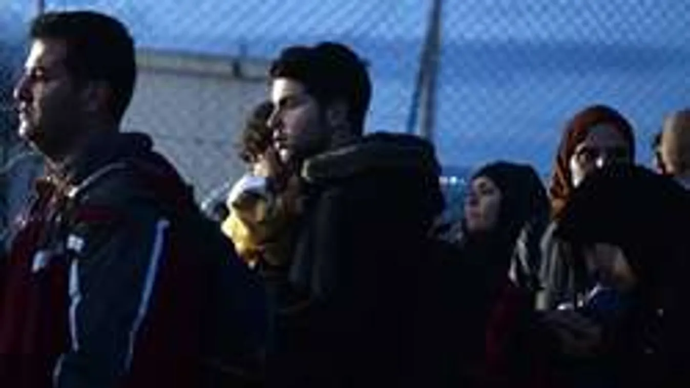 Fellázadtak az emberek Bulgáriában a migránsok ellen!