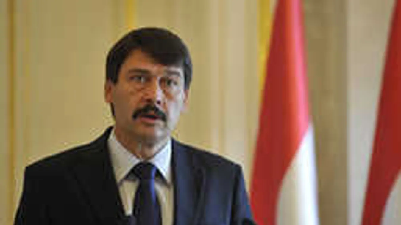 Dunai hajóbaleset: Áder János részvétét fejezte ki a dél-koreai elnöknek