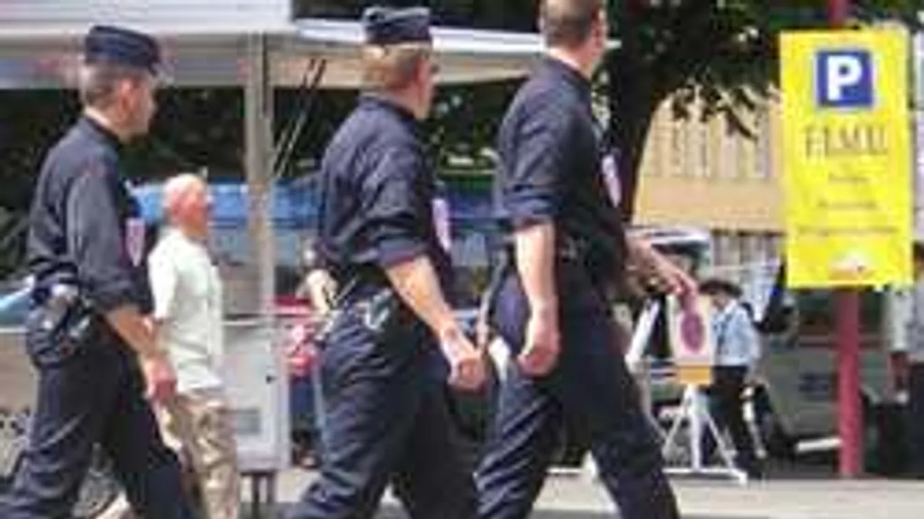 Mélyen hallgat a francia rendőrség a marseille-i támadás részleteiről