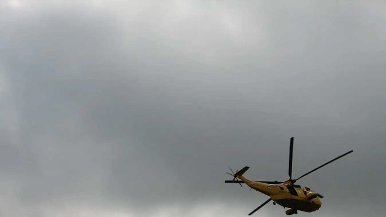 Lezuhant a teraszról egy másfél éves gyermek, az édesanyja utána esett