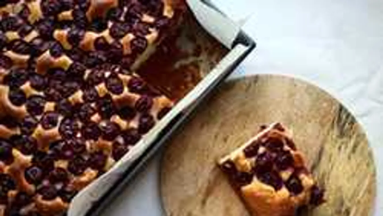 Cukor nélküli csoda: Tarol a neten a tejfölös-meggyes piskóta