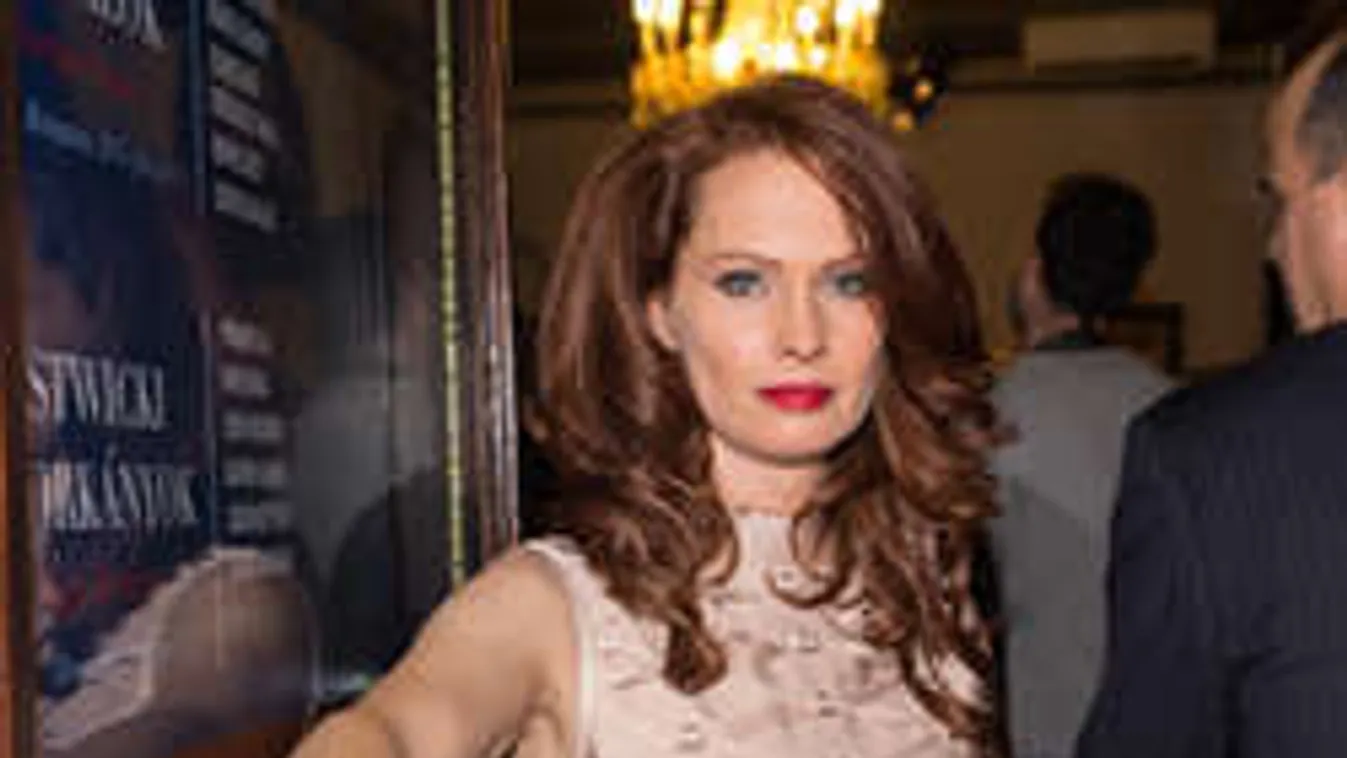 Új szerelmével karácsonyozik Dobó Kata