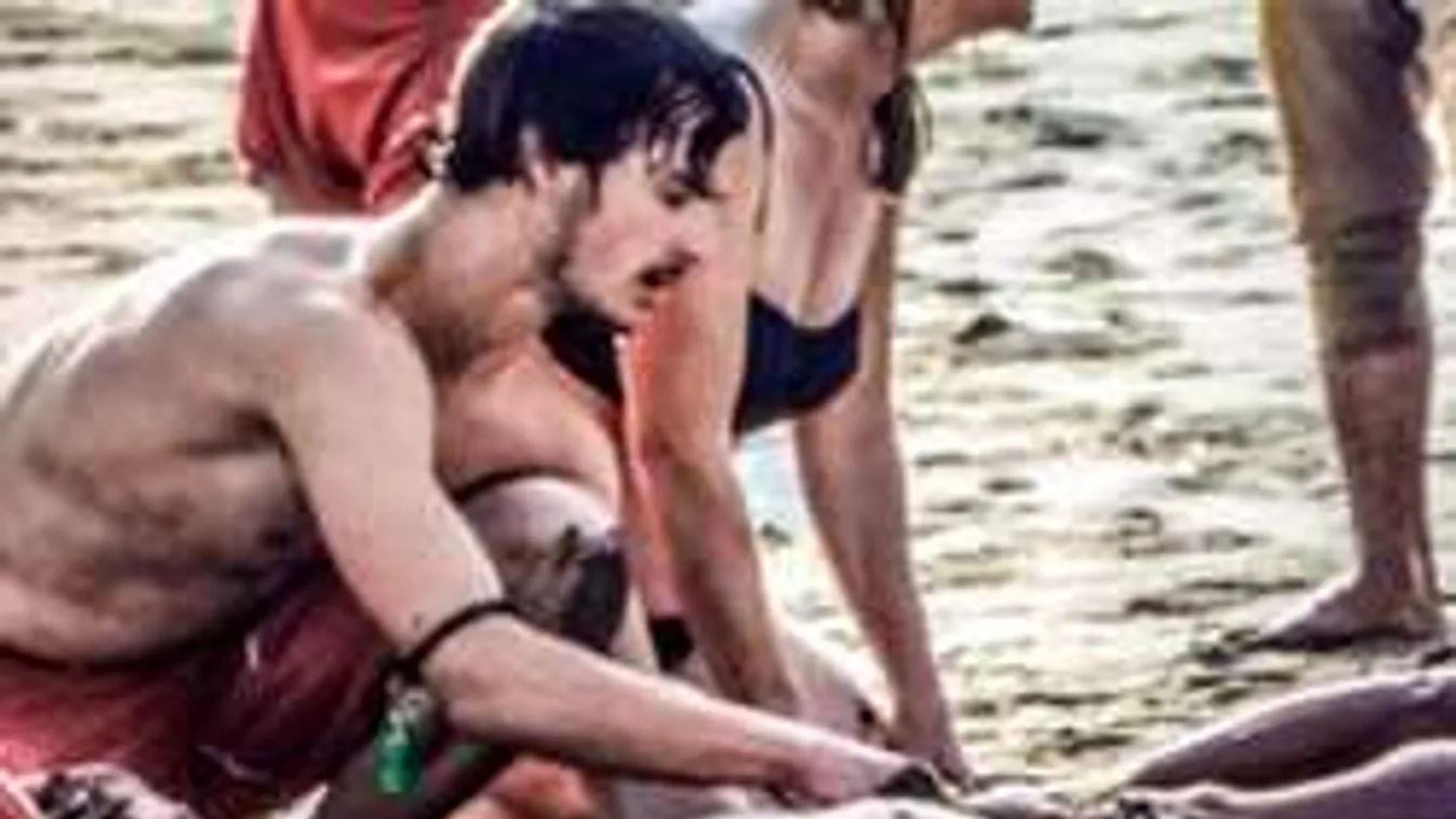 Négy fiatalt mentett ki a vízből a szabadságon lévő úszómester