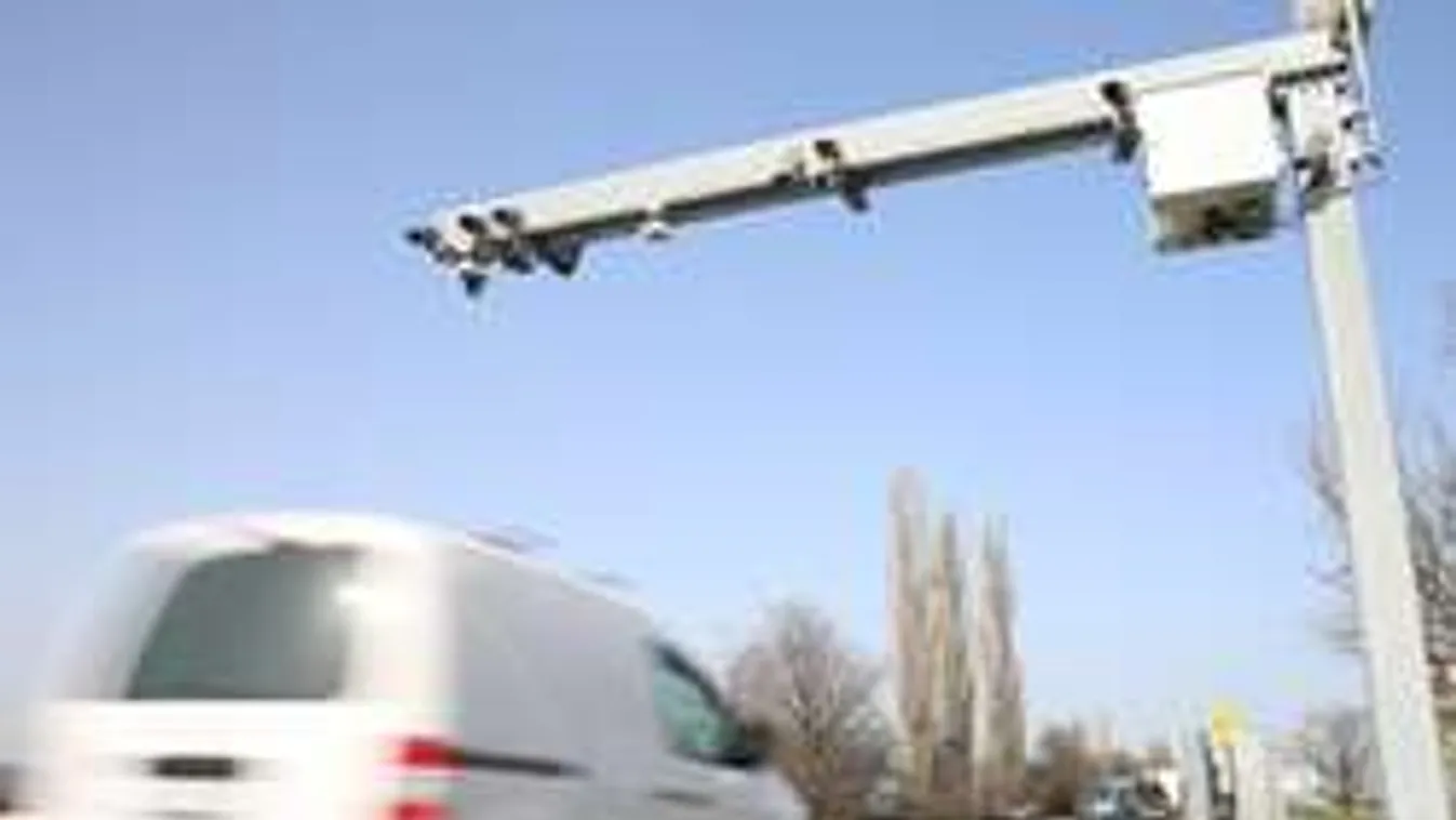 Kiderült: Ennél a sebességnél büntetnek a szupertraffipaxok!