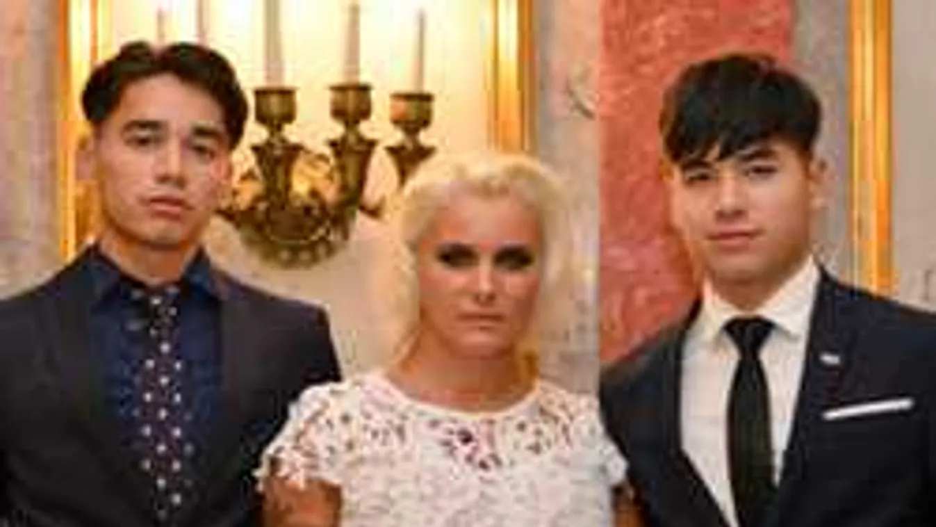 Örömhírt jelentettek be Liu Shaolinék, két baba is érkezett a családba