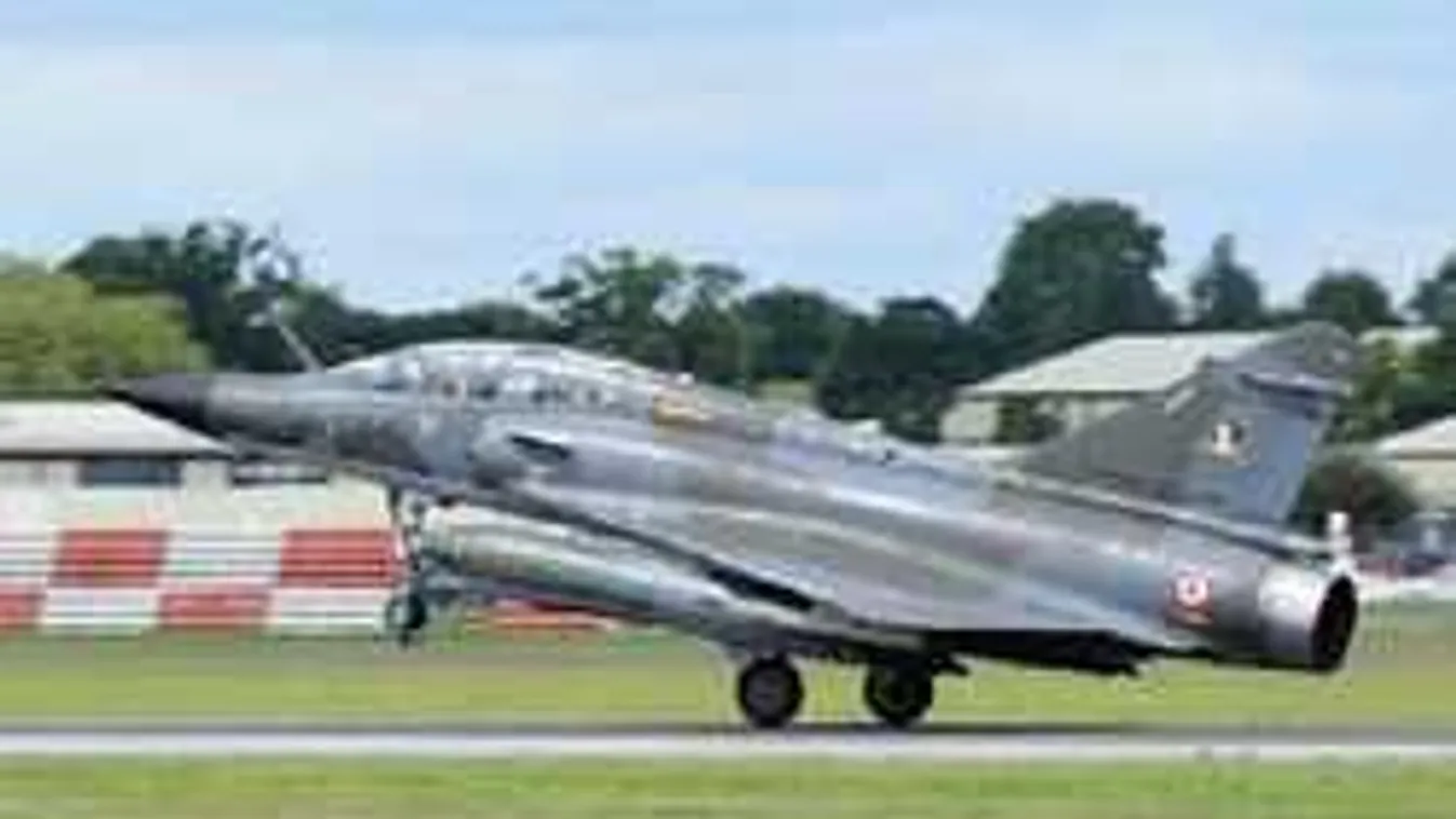 Francia civilekre ejtett bombát a francia vadászgép