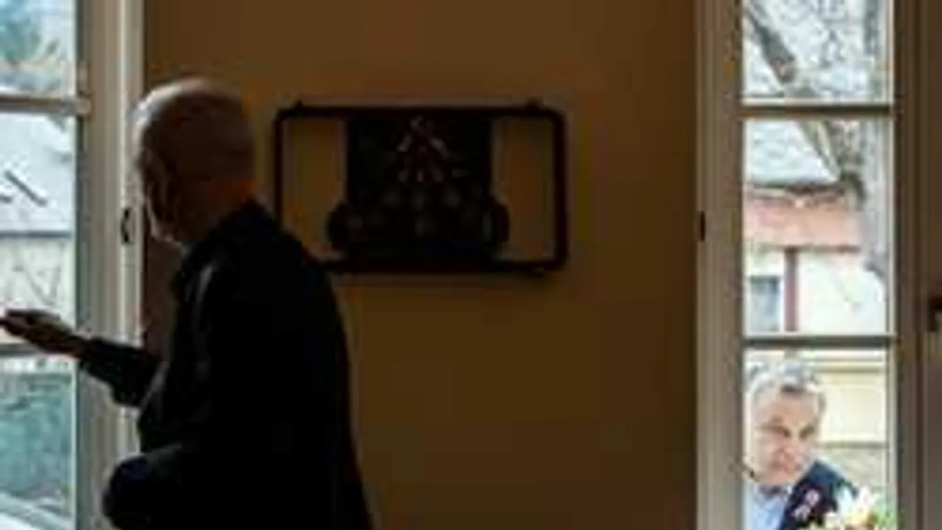 Törőcsik Mari Iluska? Orbán Viktor Kukorica Jancsi?