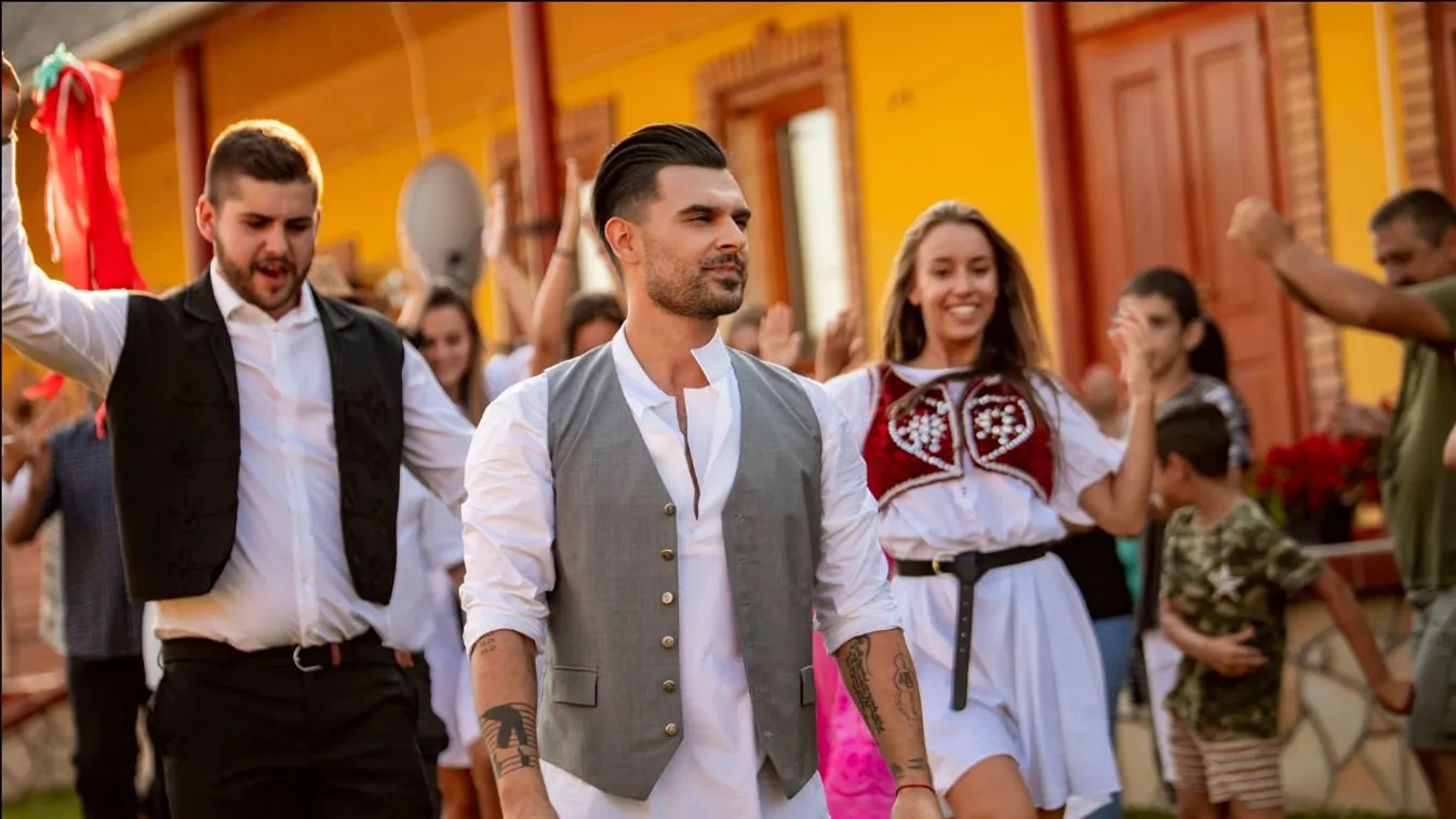 Keserédes hazatérés Tolnába