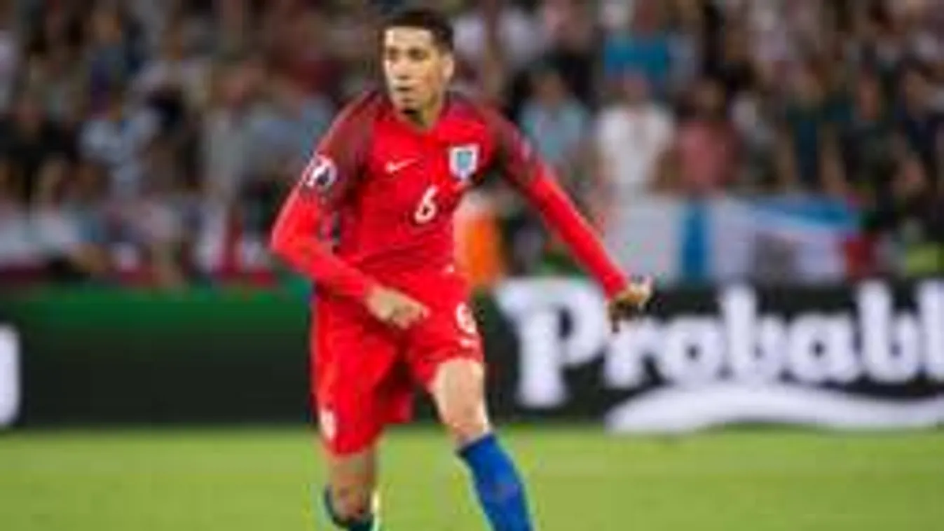 Elájult és összetörte a fejét a sztárfutballista