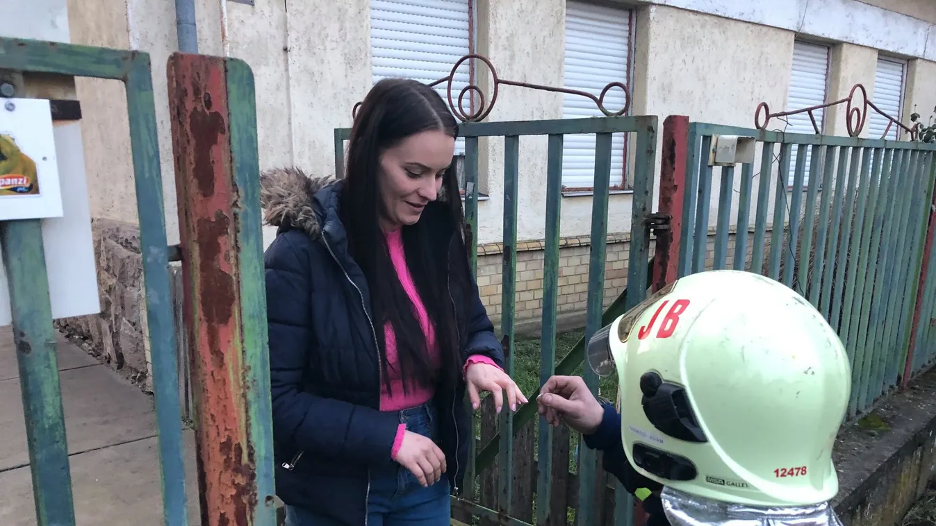 „Első találkozáskor éreztem, hogy nekem ő kell ” – így kérte meg szerelme kezét a jászberényi tűzoltó – fotó