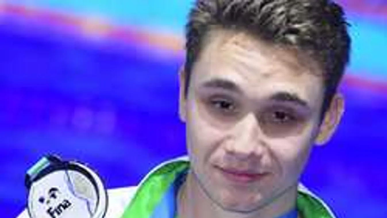 Belebetegedett a szurkolásba a magyar sztárúszó apja