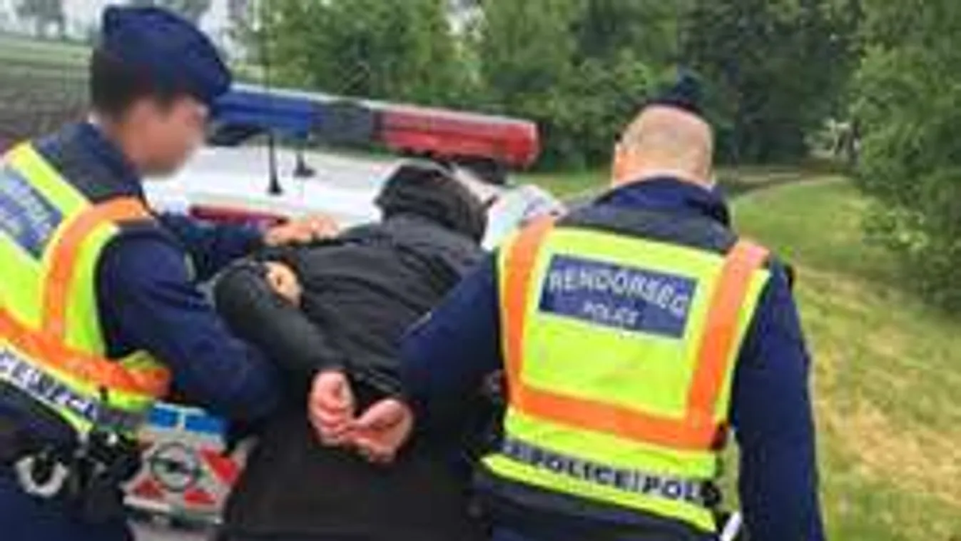 Egy pohár vizet kért, majd kést rántott a dohányboltban