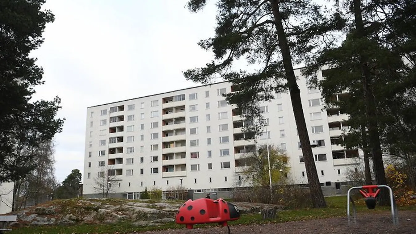 Svédország: megkéselte és kidobta a gyerekeit az ötödikről egy szenegáli bevándorló