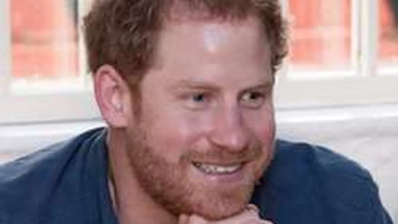 Barátnője házában bujkál Harry herceg