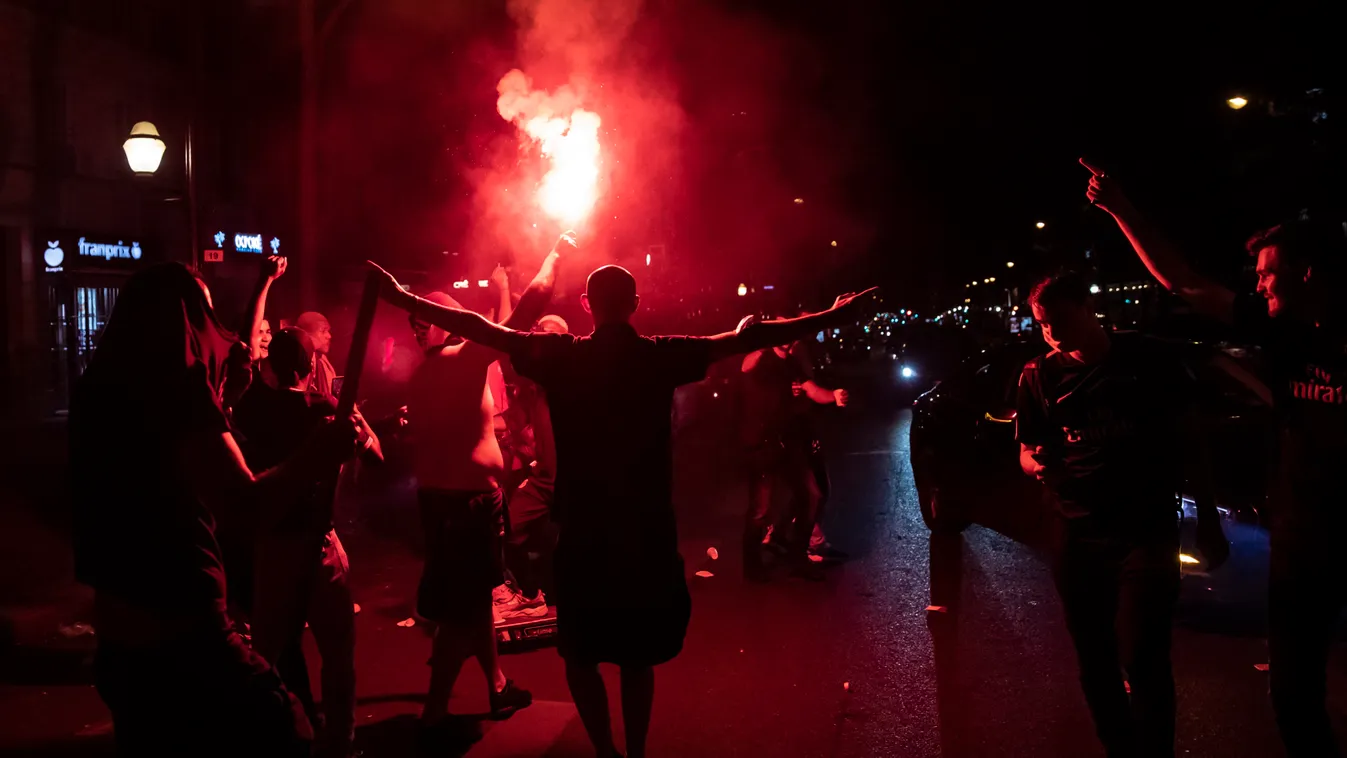 Lángolt a párizsi belváros, háborúzott a csalódott tömeg