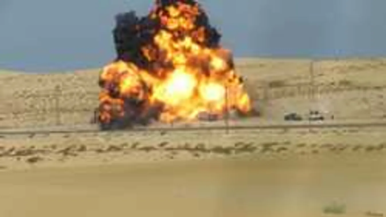 Élőzött a Facebookon a katona, amikor felrobbant a konvojuk! - videó