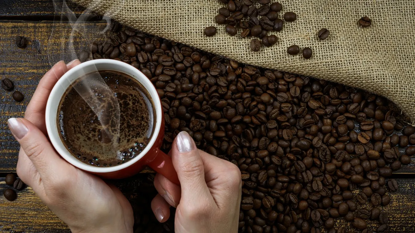 Ezért kell vigyázni a nőknek a kávéval!