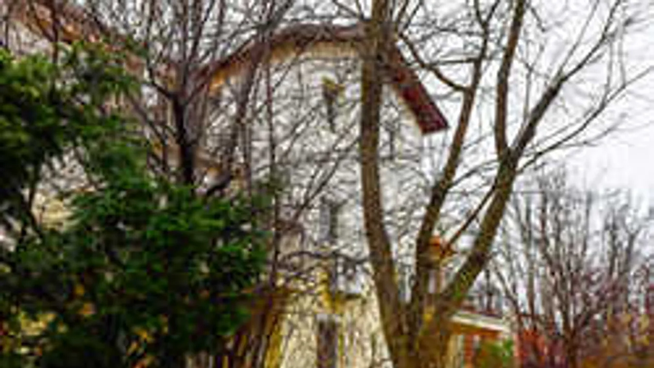 Itt a II. rész: 100 milliós villákban laknak a Jobbik vezetői