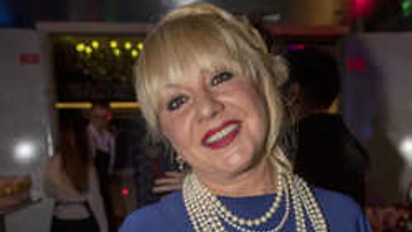 Óriási botrány, visszaélnek a magyar sztár nevével!