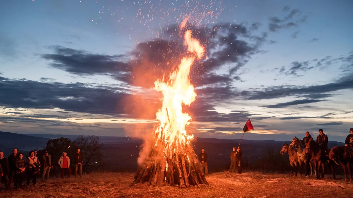 Elkezdődött a visszaszámlálás, ekkor lobbanak fel az összetartozás őrtüzei