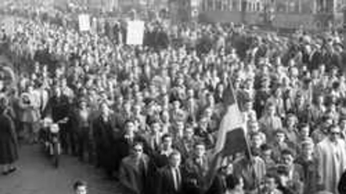 Megrázó, ritka felvételek 1956 október 23-áról