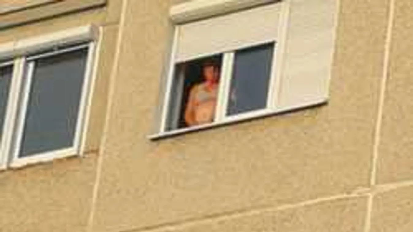 Évek óta zaklatja a járókelőket az óbudai mutogató